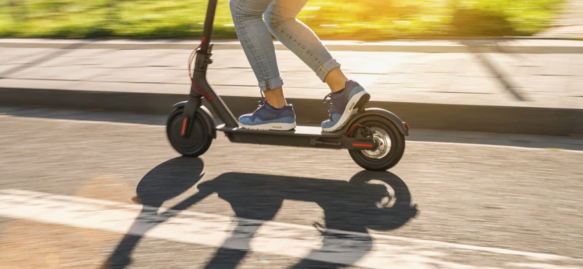 Electric scooters in UK to be Legalised Within Weeks! escootr.co.uk